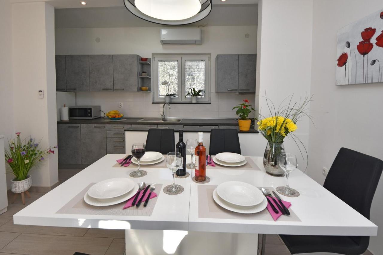 Greenvine Apartment Zadar Eksteriør billede
