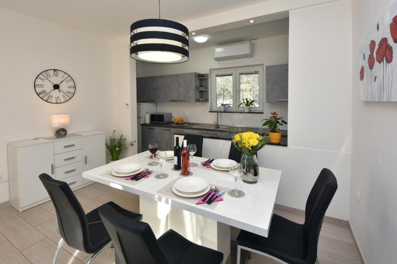 Greenvine Apartment Zadar Eksteriør billede