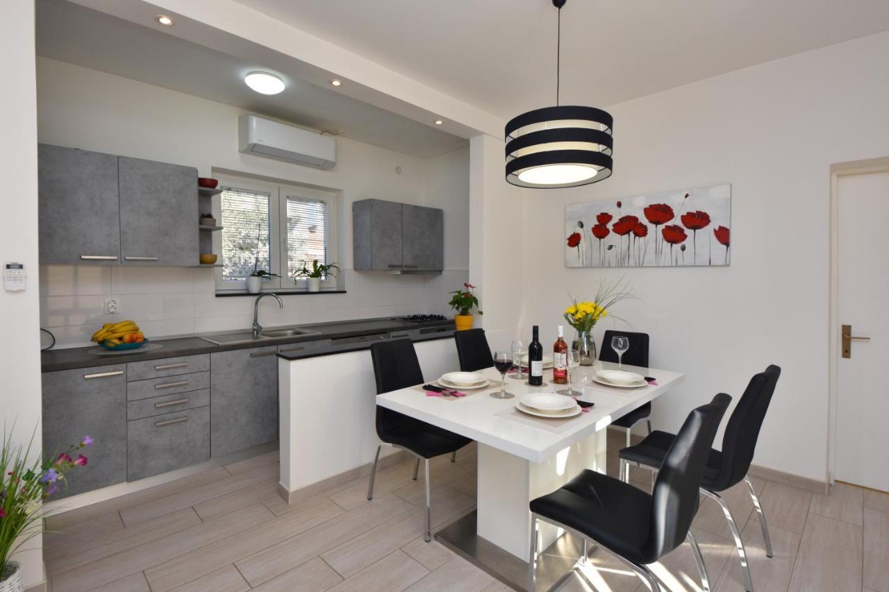 Greenvine Apartment Zadar Eksteriør billede